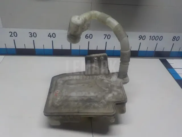 Бачок омывателя лобового стекла