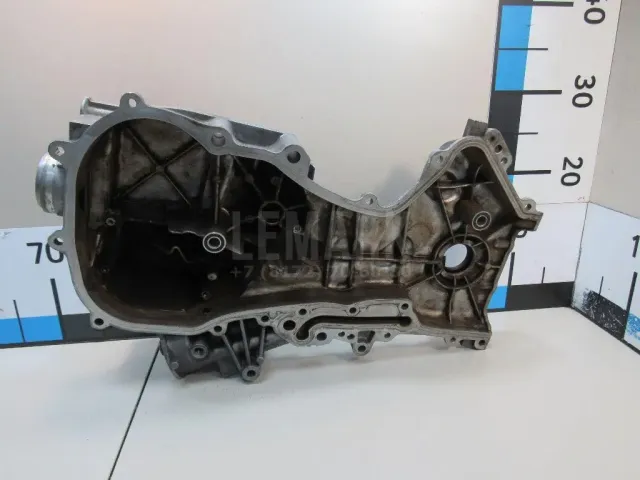Крышка двигателя передняя для  Chevrolet Suburban 2006-2014