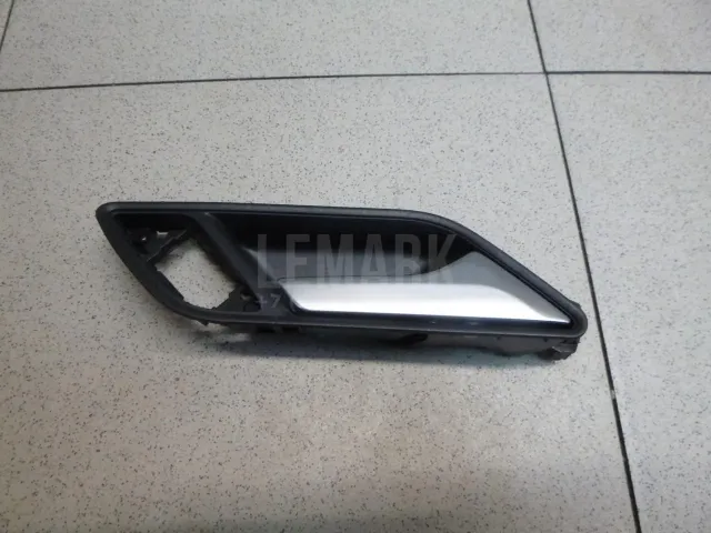 Ручка двери внутренняя правая для  Audi A3 [8V] 2013-2020