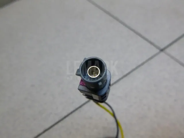 Кнопка открывания багажника для  Ford Kuga 2008-2012