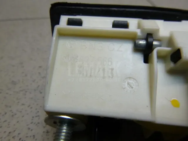 Кнопка открывания багажника для  Ford Kuga 2008-2012