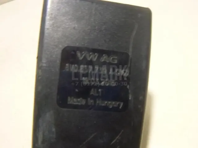 Ответная часть ремня безопасности