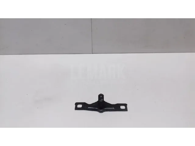 Ответная часть замка багажника