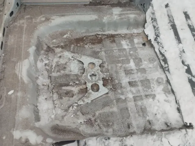 Кузовной элемент