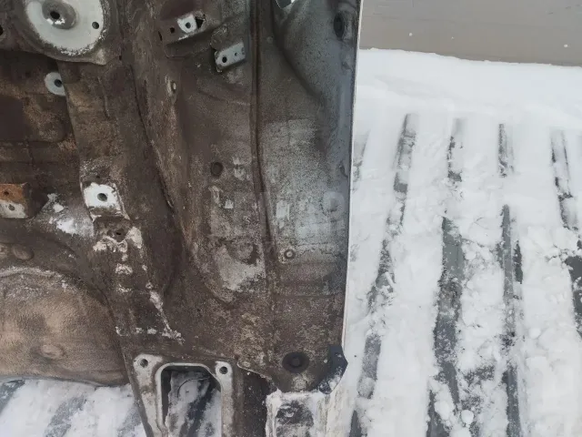 Кузовной элемент
