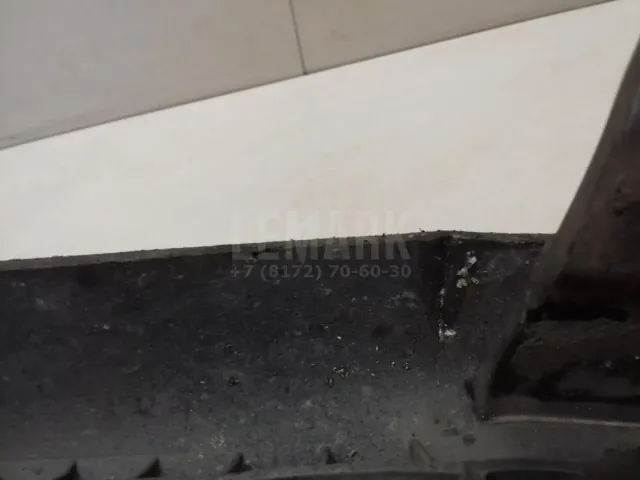 Брызговик задний правый