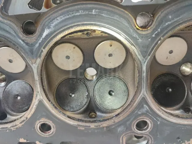 Головка блока для  Citroen C4 II 2011-2022