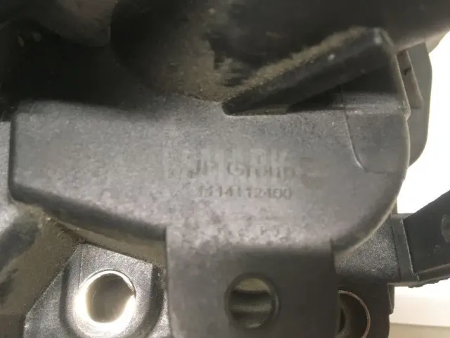 Насос водяной (помпа) для  Ford Fiesta 2017