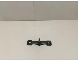 Ответная часть замка багажника