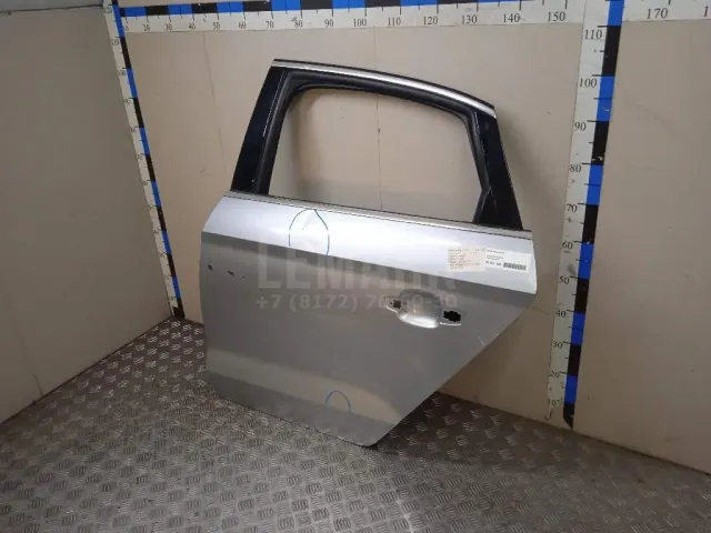 Дверь задняя левая