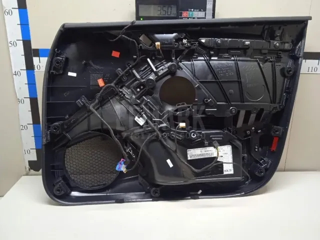 Обшивка двери передней левой для  BMW X5 E53 2000-2007