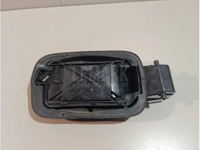 Ниша лючка бензобака для  Ford Kuga 2008-2012