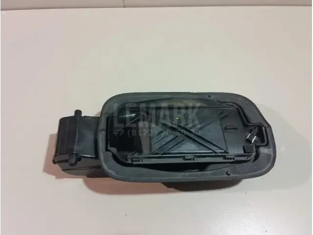 Ниша лючка бензобака для  Ford Kuga 2008-2012