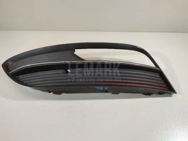 Решетка в бампер левая для  BMW X5 G05 2018