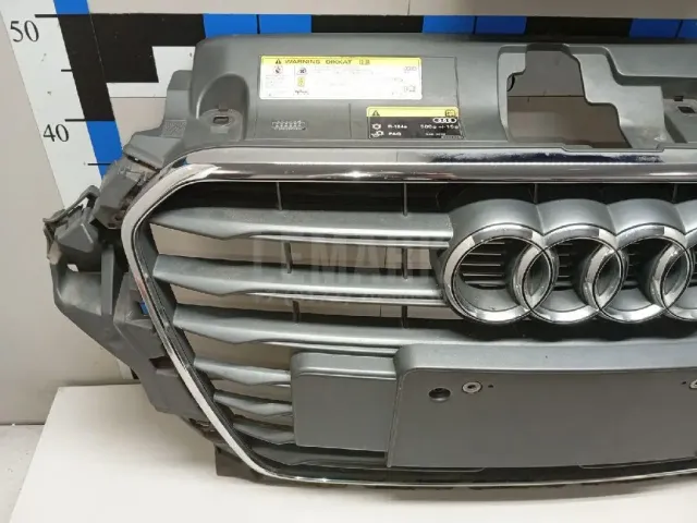 Решетка радиатора для  Audi A6 [C5] 1997-2004