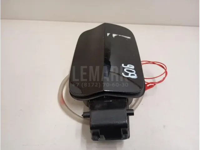 Ниша лючка бензобака для  Ford Kuga 2008-2012