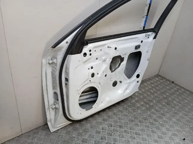 Дверь передняя правая для  Audi A6 [C5] 1997-2004