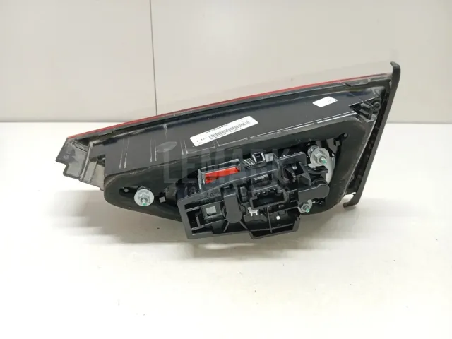 Фонарь задний внутренний левый для  Ford Mondeo V 2015-2022