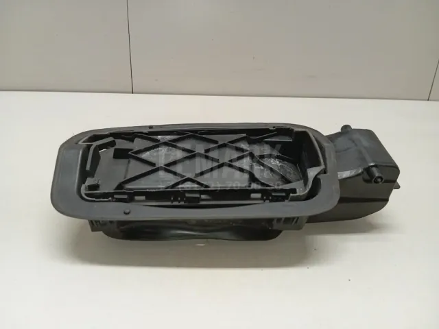 Ниша лючка бензобака для  Ford Kuga 2008-2012