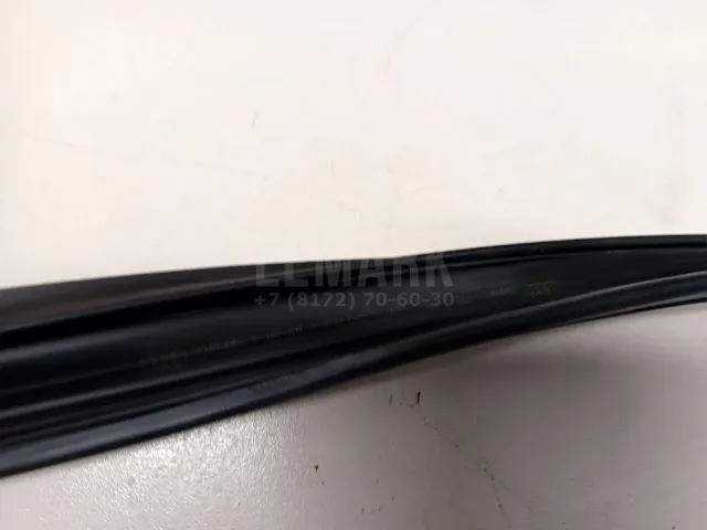 Уплотнитель стекла двери для  Haval H9 2014-2024