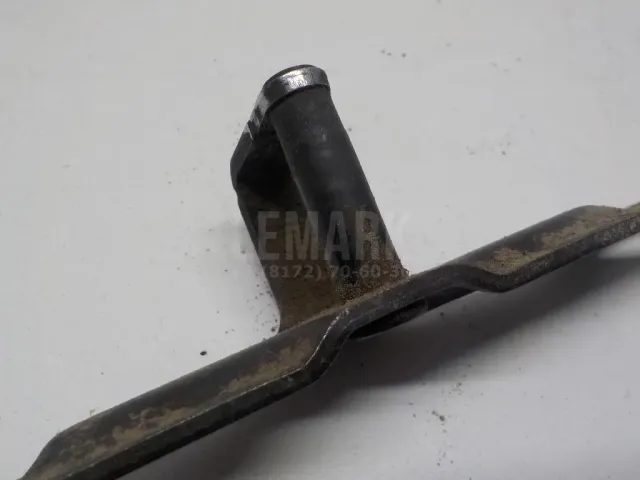 Ответная часть замка багажника