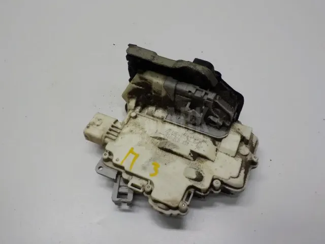 Замок двери задней правой для  Cadillac CTS 2002-2008