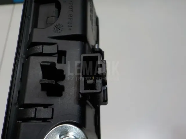 Кнопка открывания багажника для  Ford Focus IV 2018