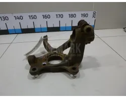 Кулак поворотный передний левый