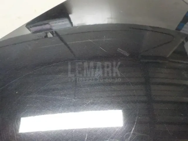 Спойлер (дефлектор) багажника