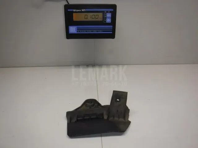 Брызговик задний левый