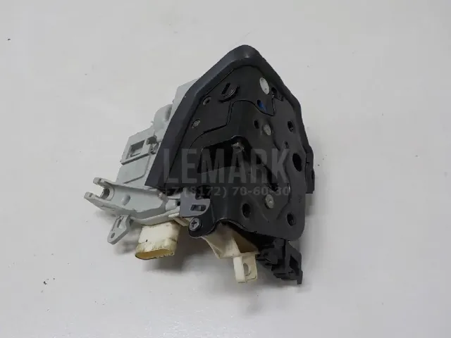Замок двери задней правой для  Cadillac CTS 2002-2008