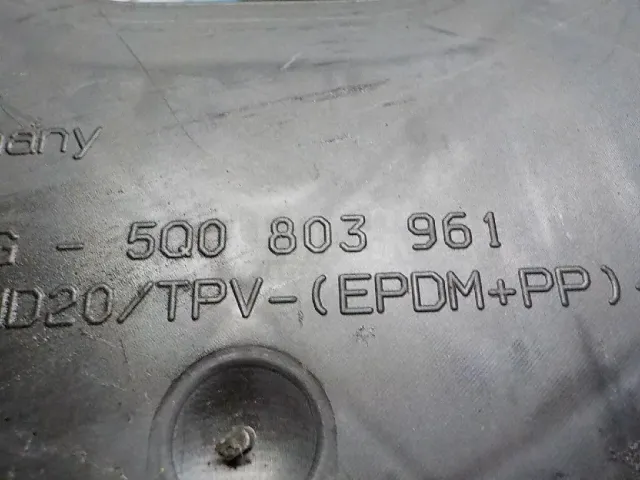 Крышка топливного насоса