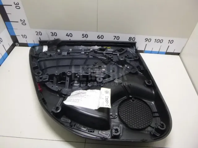 Обшивка двери задней правой для  Cadillac SRX 2009-2016