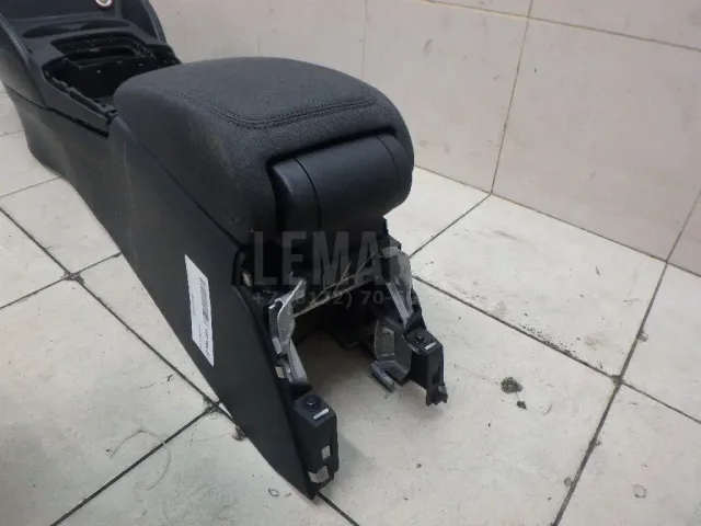Подлокотник для  Astra