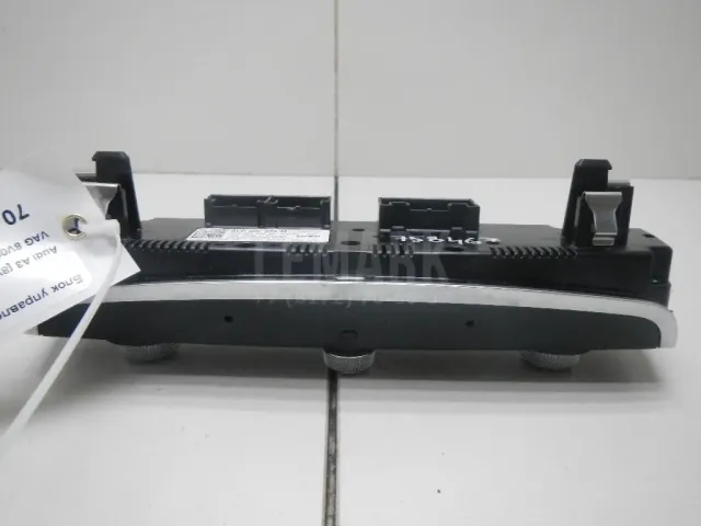 Блок управления климатической установкой для  FAW Besturn B70 2020