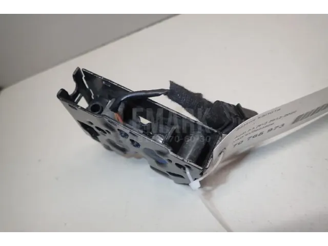 Замок капота для  Ford Fiesta 2008-2019