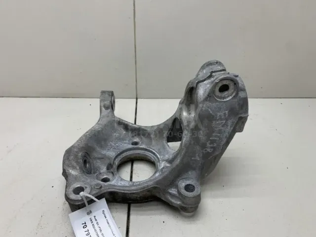 Кулак поворотный передний левый для  Ford Focus I 1998-2005