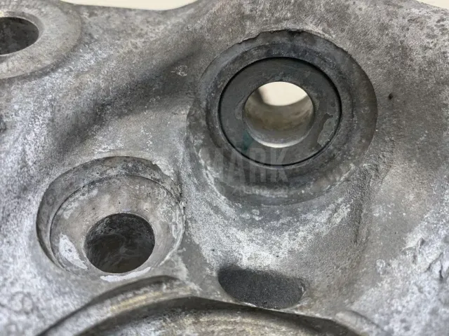 Кулак поворотный передний левый для  Ford Focus I 1998-2005