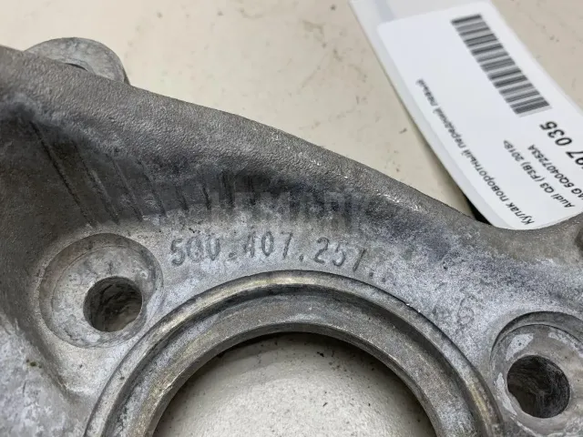Кулак поворотный передний левый для  Ford Focus I 1998-2005