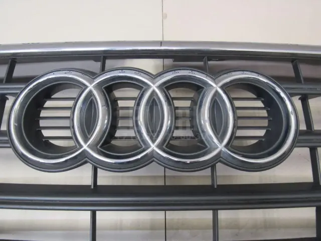 Решетка радиатора для  Audi A1 (8X) 2010-2018