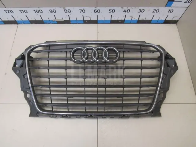 Решетка радиатора для  Audi A1 (8X) 2010-2018