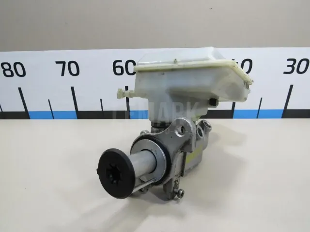 Цилиндр тормозной главный