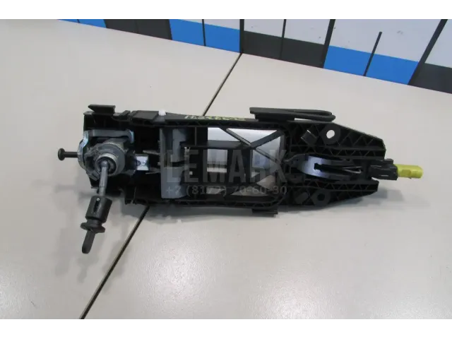 Ручка двери передней наружная правая для  Ford Fiesta 2001-2008