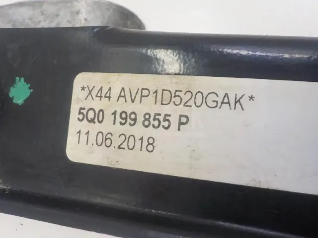 Опора двигателя задняя для  Audi Q7 [4L] 2005-2015
