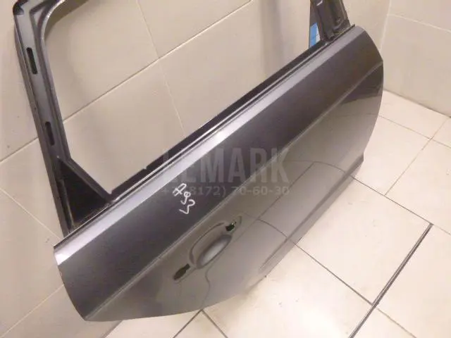 Дверь задняя правая