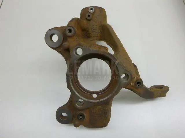 Кулак поворотный передний левый для  Ford Focus I 1998-2005