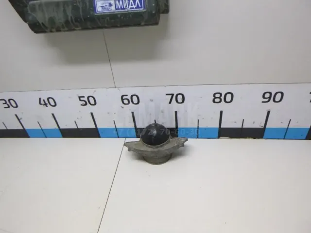 Опора заднего амортизатора