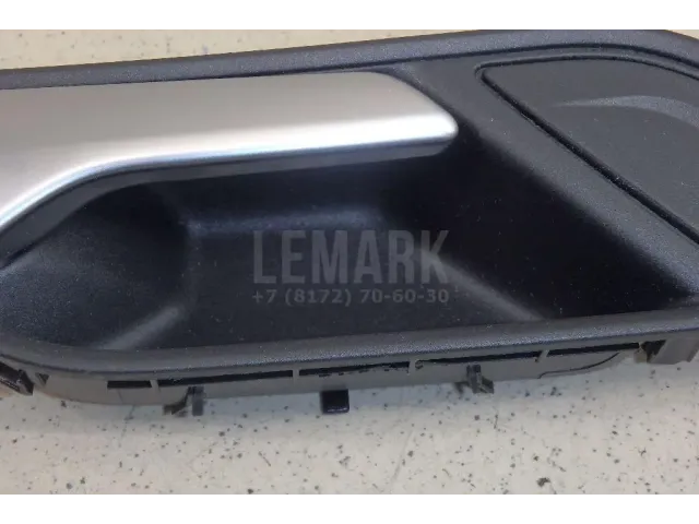 Ручка двери задней внутренняя правая для  Chrysler Sebring/Dodge Stratus 2001-2007