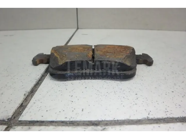 Колодки тормозные задние дисковые к-кт для  Aston Martin