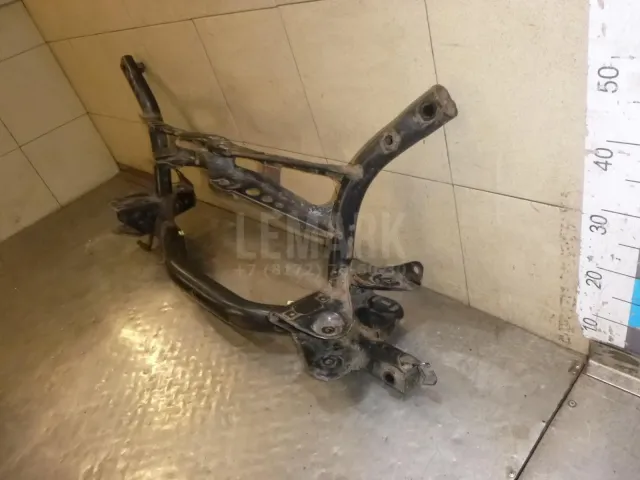 Балка задняя